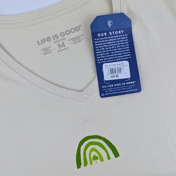 Life Is Good Quirky Clover Rainbow Crusher Tee V-Neck Putty White M NWT - Picture 2 of 10